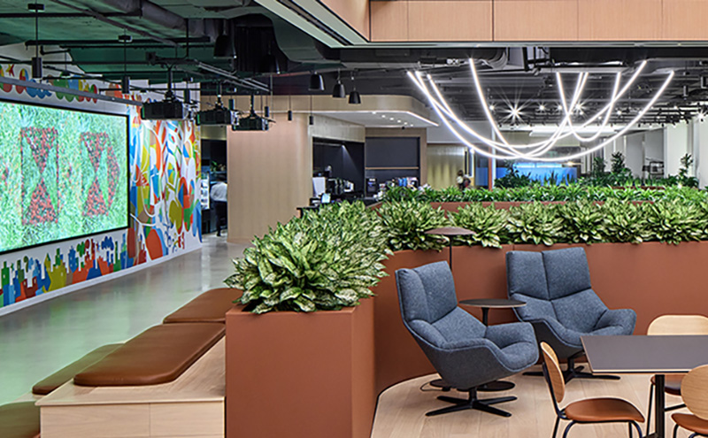 HYAS office